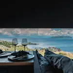 Birdbox Reksta Lodge *