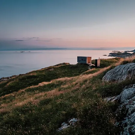 Birdbox Reksta 山林小屋